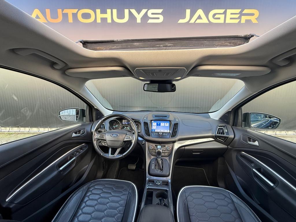 Ford Kuga 1.5 EcoBoost Vignale Pano Leder Camera Carplay, Automaat, Zwart, 4 cilinders, 1850 kg