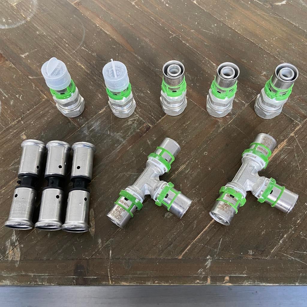 Partij Comap 16mm persfittingen multilayer / PEX - T-stukken, Overige materialen, Minder dan 20 mm, Overige typen, Nieuw