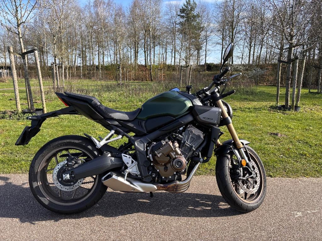Honda CB650R E-Clutch 2024 | 2209 km | Nieuwstaat, Motoren, Motoren | Honda, Traction Control, 4 cilinders, Particulier, Meer dan 35 kW