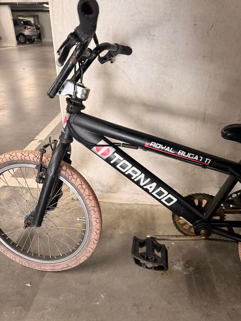 Royal Bugatti Tornado Stuntfiets - Goede Voorrem, Fietsen en Brommers, Gebruikt, Staal, Ophalen of Verzenden, V-brakes