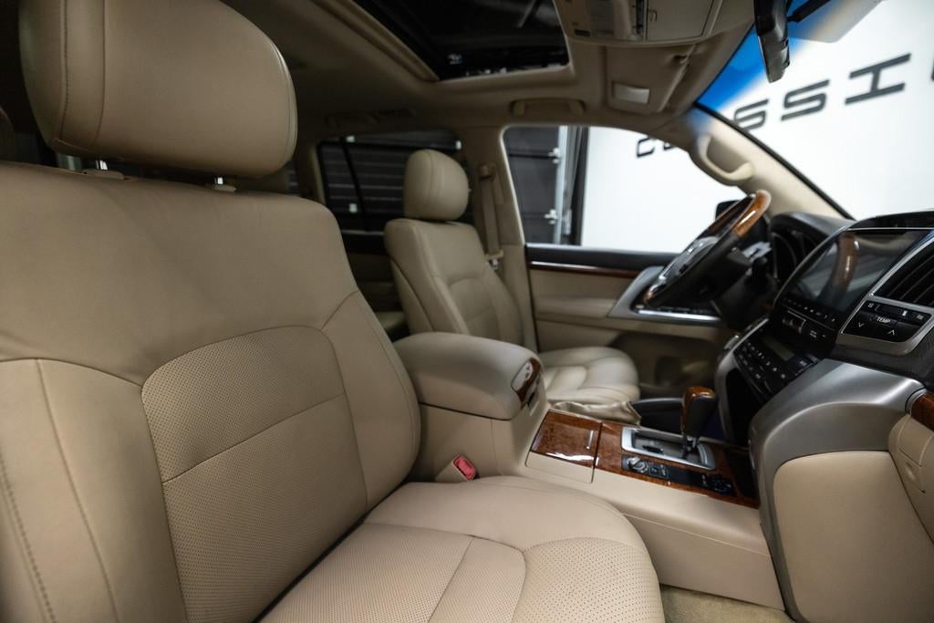 Toyota Land Cruiser V8 5.7 V8 VXR 6 persoonsuitvoering (€, Auto's, Automaat, Gebruikt, 7 stoelen, Zwart