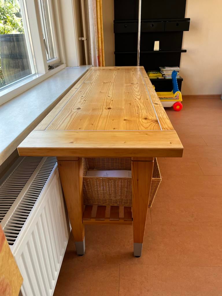 Lundia sidetable, Ophalen, Gebruikt, 150 tot 200 cm, Grenenhout