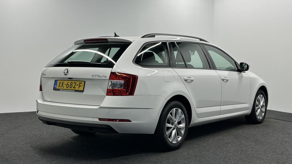 Skoda Octavia Combi 1.0 TSI Greentech Ambition Business CAME, Stof, Gebruikt, 116 pk, Wit