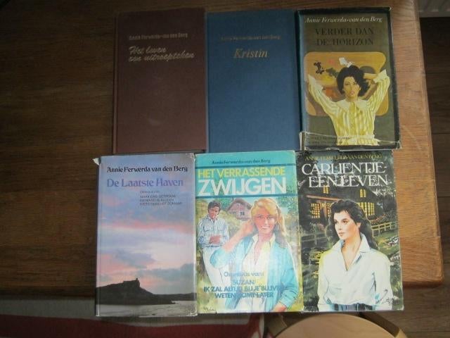 6 x  Annie Ferwerda  Carolientje / Zwijgen / Kirtstin nr 467, Verzenden, Gelezen