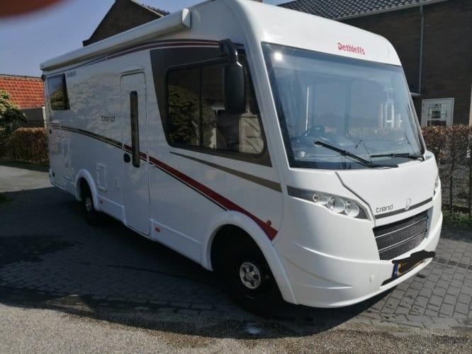Luxe integraal camper 2017 nieuwe APK Lengtebedden., Vacatures, Vacatures | Chauffeurs, Overige niveaus, Overige vormen, 33 - 40 uur