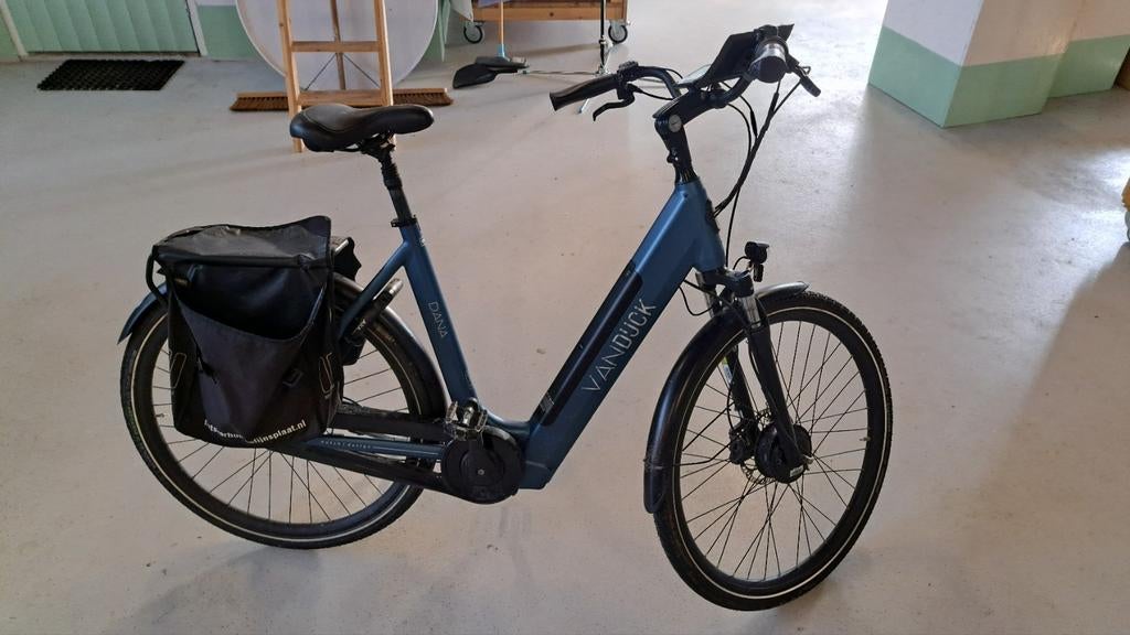 Van Dijck Dana elektrische fiets - ondersteuning soms weg, Fietsen en Brommers, Elektrische fietsen, Zo goed als nieuw, 50 km per accu of meer