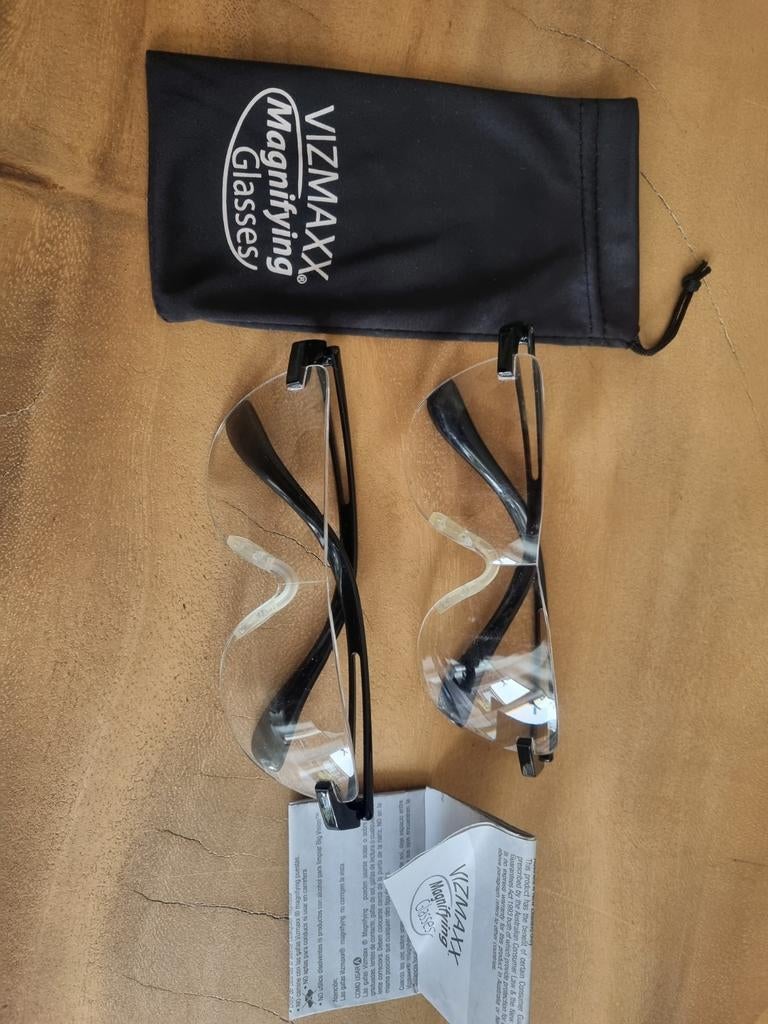 Twee Vizmaxx Magnifying Glasses vergrootbrillen, Ophalen of Verzenden