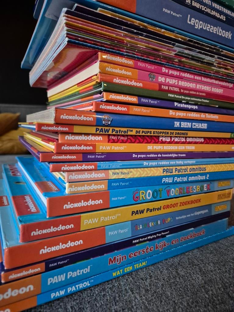 Paw Patrol - Verzameling boeken 48x, Boeken, Ophalen of Verzenden, Zo goed als nieuw, 3 tot 4 jaar