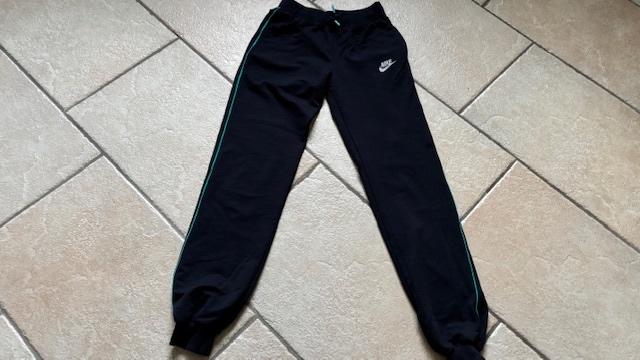 Joggingbroek, trainingsbroek maat 146/152 donkerblauw zgan, Ophalen of Verzenden, Zo goed als nieuw, Jongen of Meisje, Broek
