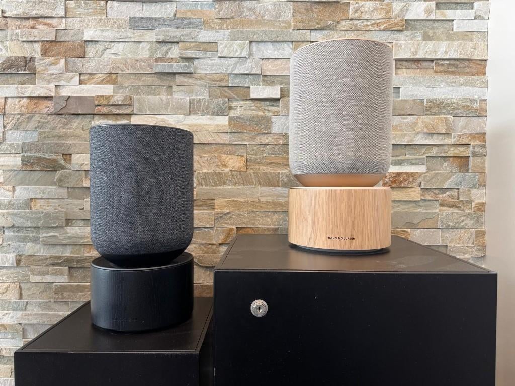 Beosound Balance (Dark of Natural Oak) B&O Bang en Olufsen, Info@bang-olufsen.dk, Overige typen, Zo goed als nieuw, Bang & Olufsen Alle 1 / DK-7600 Struer / Denmark