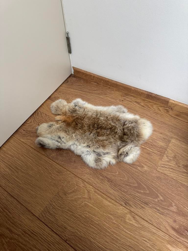 Konijnenvacht in goede staat, Ophalen of Verzenden, Zo goed als nieuw