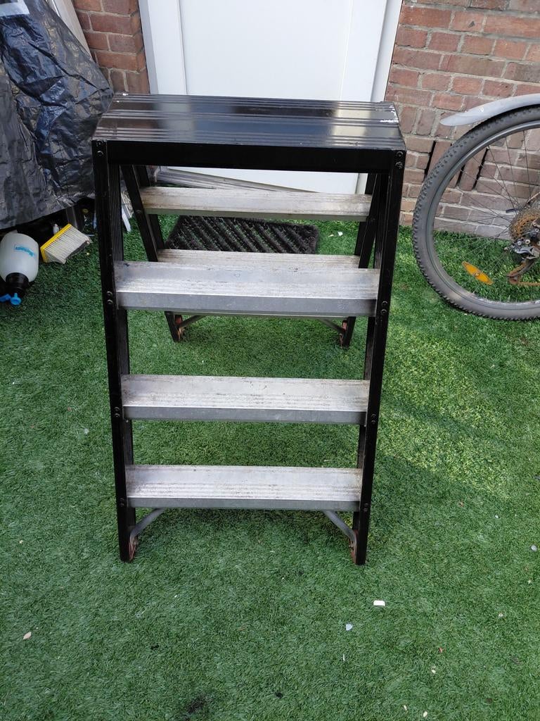 Altrex trap, Ophalen of Verzenden, Minder dan 2 meter