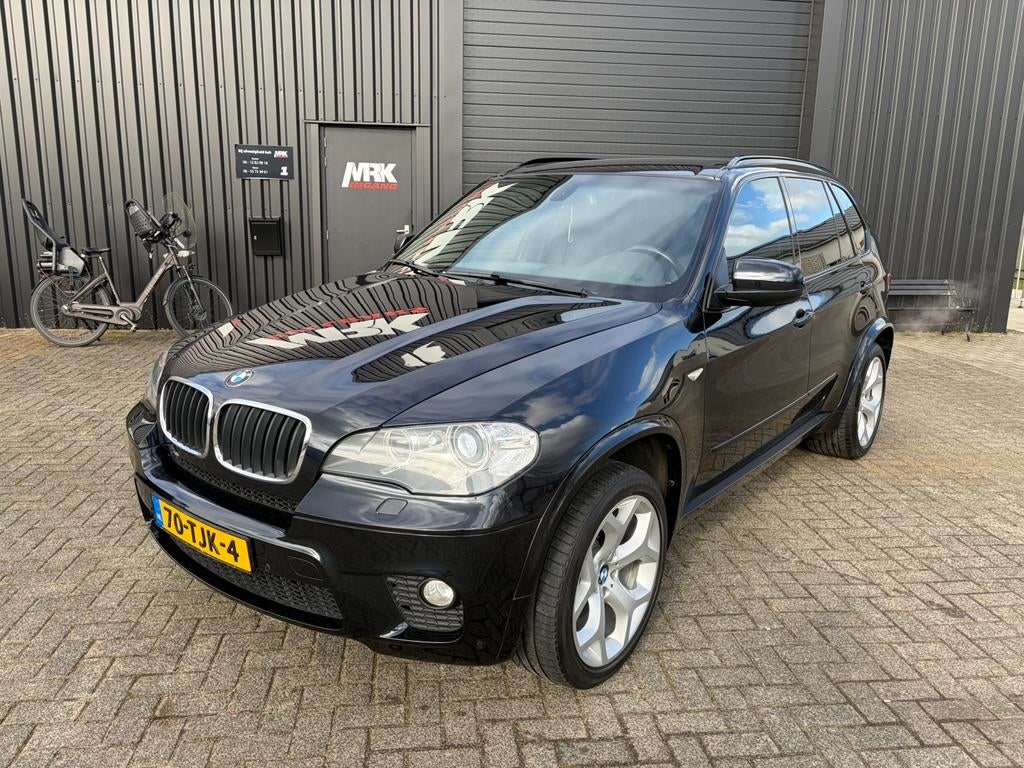 BMW X5 Xdrive 35I Aut8 2012 Zwart M Pakket NAP Origineel NL!, Auto's, Zwart, Vierwielaandrijving, Particulier, 129 €/maand