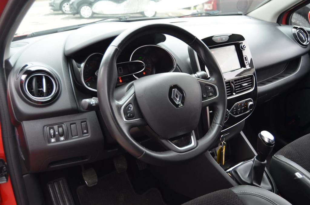Renault Clio Estate 0.9 TCe Intens|LED|NAVI|TR.HAAK|CARPLAY|, Voorwielaandrijving, 898 cc, Gebruikt, Euro 6