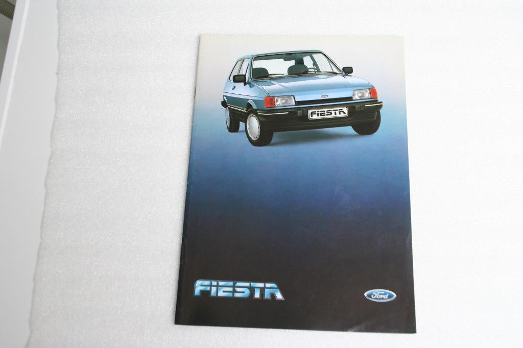 Folder Ford Fiesta + tech.specificaties (02-1985) (27), Ophalen of Verzenden, Nieuw, Ford
