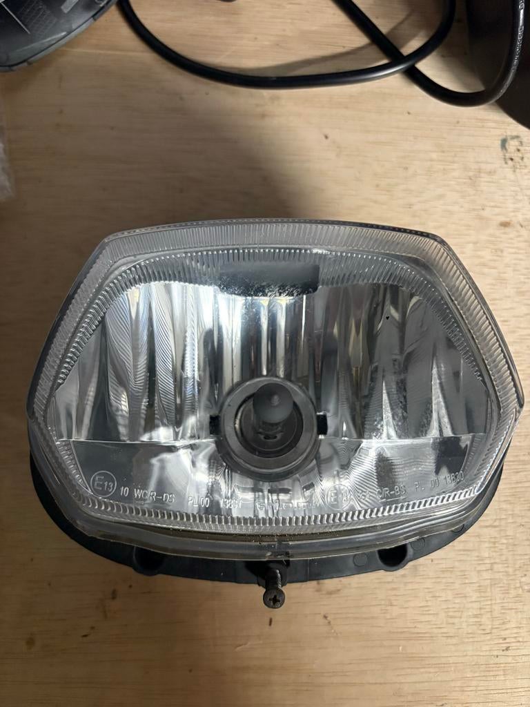 Originele Koplamp Vespa Sprint - Zo goed als nieuw, Fietsen en Brommers, Brommeronderdelen | Scooters, Ophalen of Verzenden, Zo goed als nieuw