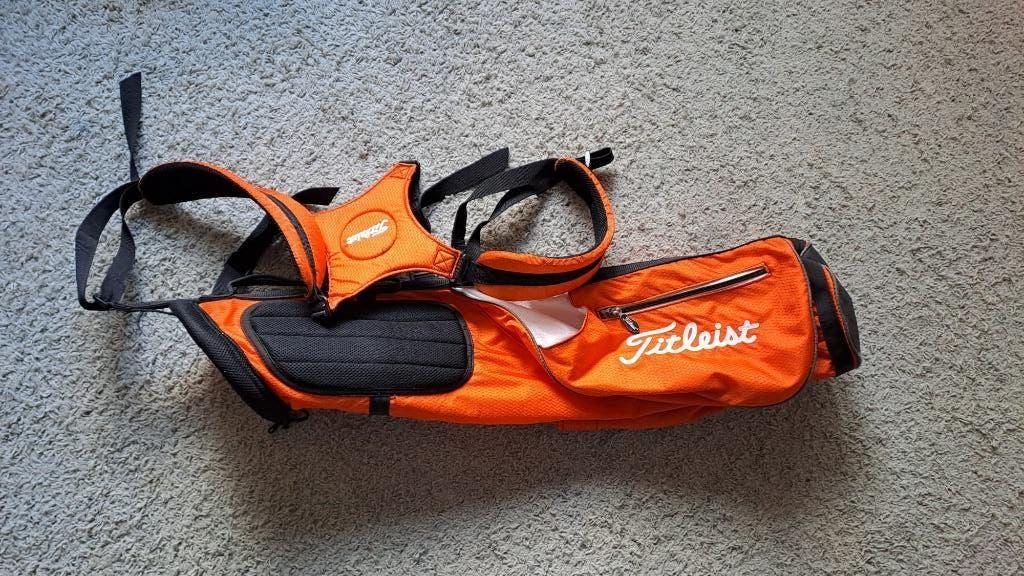 Titleist smalle kleine golf draagtas, Sport en Fitness, Golf, Ophalen of Verzenden, Zo goed als nieuw, Tas, Overige merken