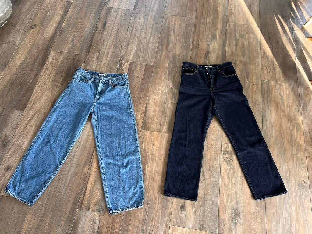 2 Levi’s Spijkerbroeken, ook los te verkopen, Kleding | Dames, Spijkerbroeken en Jeans, Zo goed als nieuw, W30 - W32 (confectie 38/40)