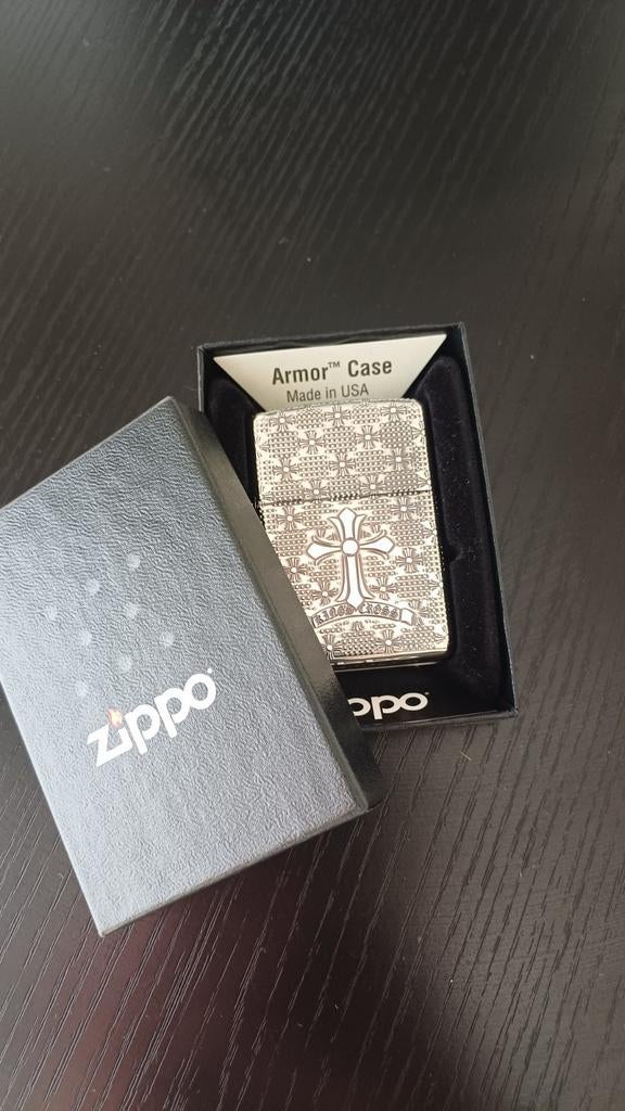 Nieuwe chrome Zippo met gravure., Ophalen of Verzenden, Nieuw, Aansteker