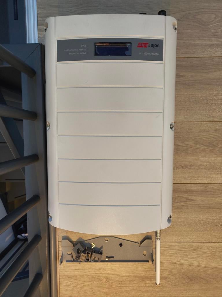 Solar Edge SE7k 3-fasen omvormer, Doe-het-zelf en Verbouw, Zonnepanelen en Toebehoren, Ophalen of Verzenden, Gebruikt, Overige typen