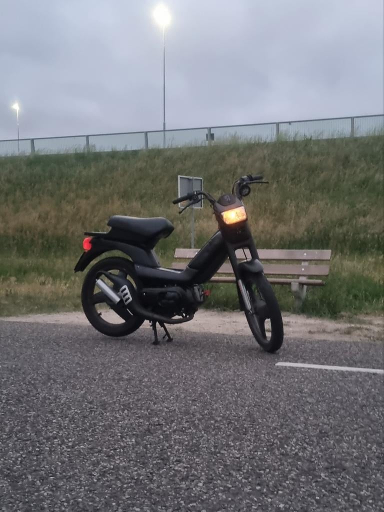 70cc Peugeot Fox Deluxe Geel Kenteken, Fietsen en Brommers, Brommers | Tomos, Ophalen, Gebruikt, Maximaal 45 km/u, 70 cc