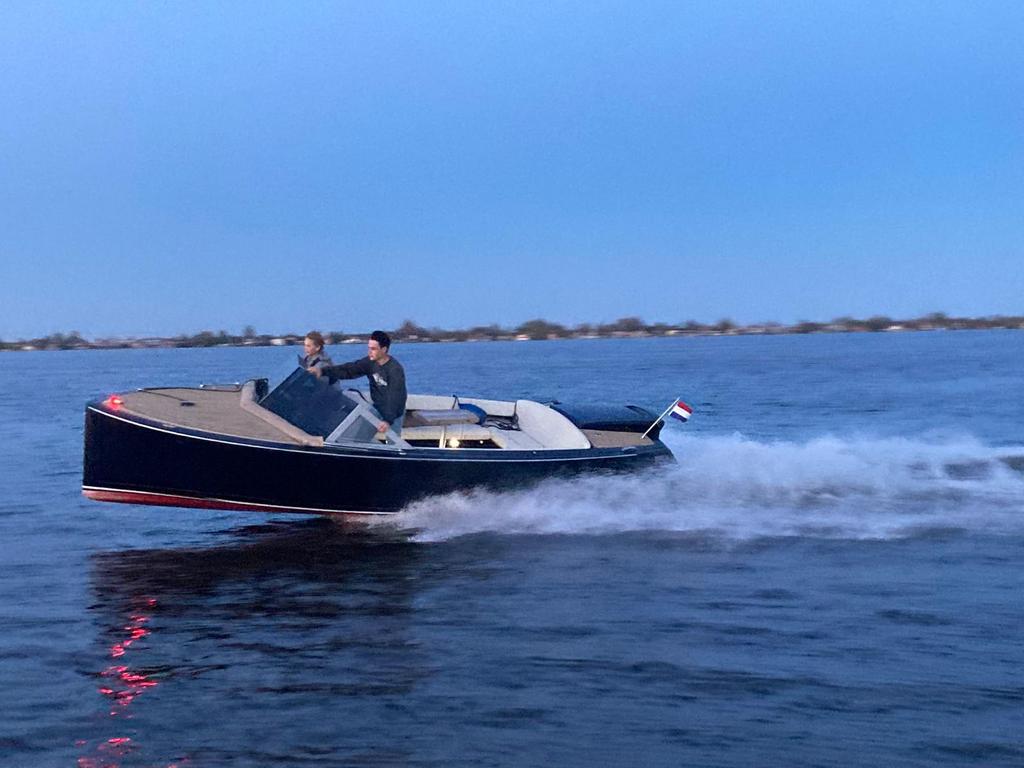 Dutch Runabout 60pk elegant, netjes, snel, onderhoudsvrij, Watersport en Boten, Speedboten, Ophalen, Gebruikt, 6 meter of meer