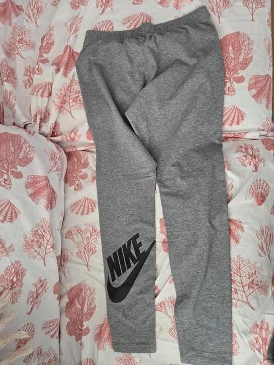 Nike legging maat L grijs dames, Ophalen of Verzenden, Zo goed als nieuw, Grijs, Legging