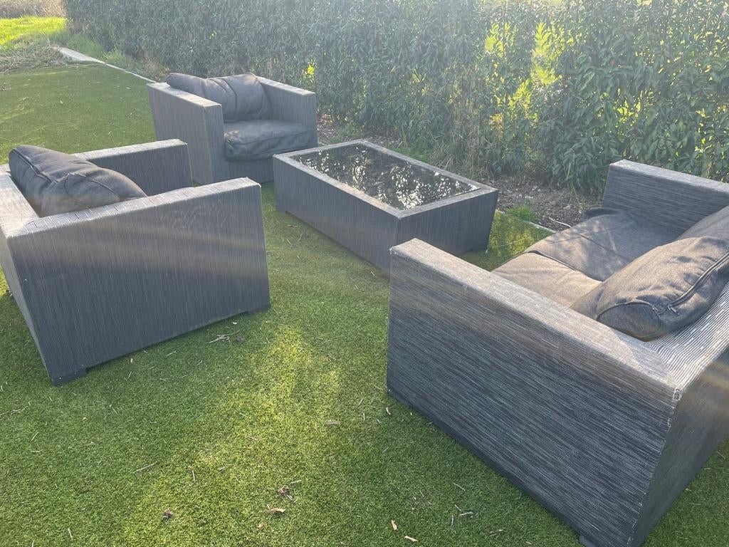 Garden Impressions Loungeset – Bank, 2 Stoelen & Tafel, Tuin en Terras, Bloembakken en Plantenbakken, Kunststof, Gebruikt, 100 cm of meer