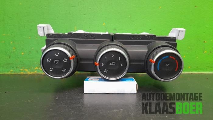 Airco bedieningspaneel van een Renault Clio, Ophalen of Verzenden, 12 maanden garantie, Gebruikt, Renault