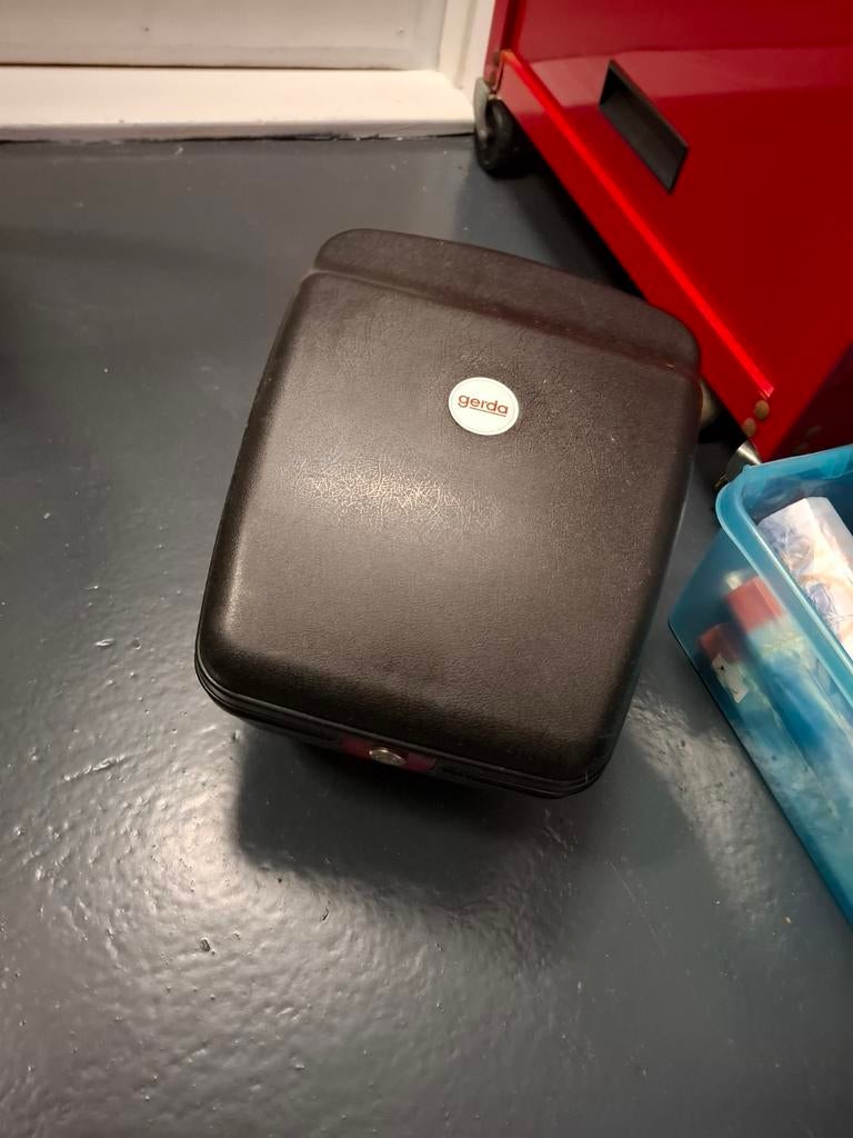 Fiets, brommer, etc. Koffer., Ophalen, Zo goed als nieuw