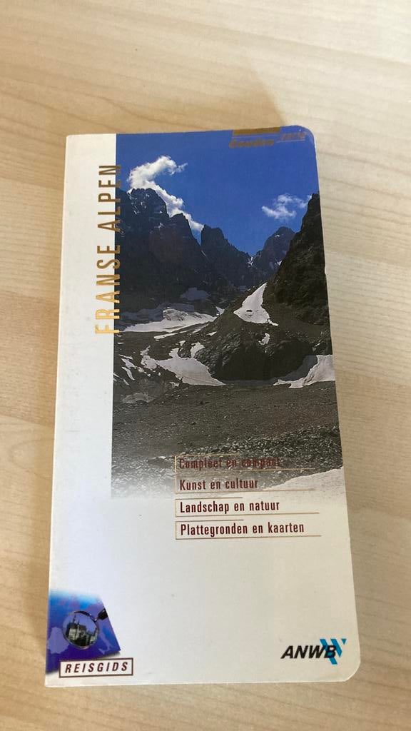 Erik Nieuwenhuis - Franse Alpen, Europa, Ophalen of Verzenden, Zo goed als nieuw, Reisgids of -boek