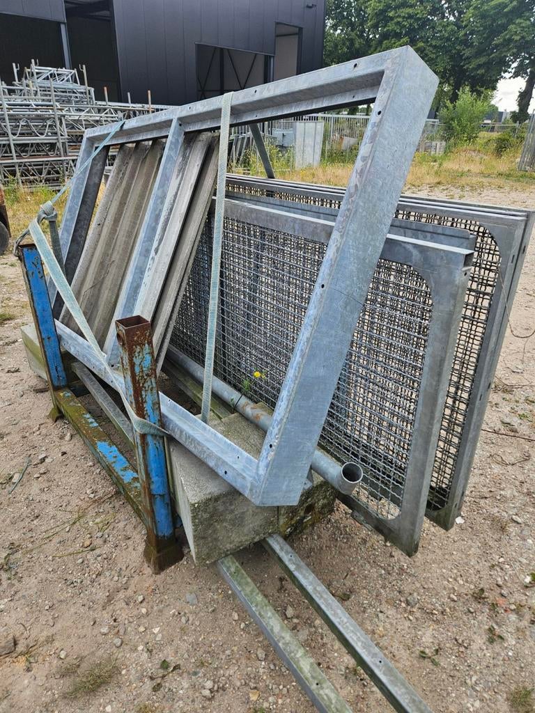 Gasopslaghok gegalvaniseerd en gedemonteerd, Ophalen, Gebruikt, ., .