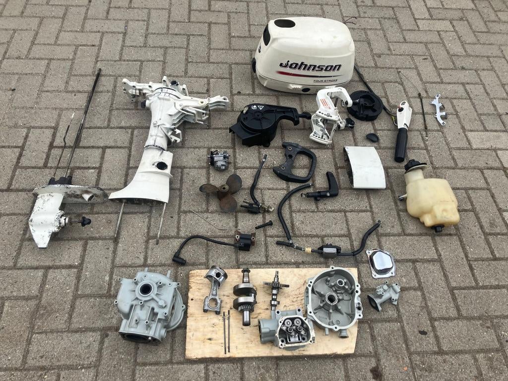 Johnson suzuki 4 5 6 pk 4 takt buitenboordmotor onderdelen, Watersport en Boten, Ophalen of Verzenden, Gebruikt, Motor en Techniek