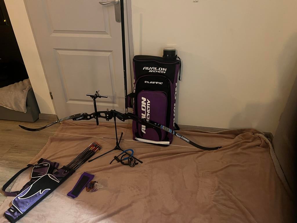 Rechtshandige Recurve Boog 18 ponds, Sport en Fitness, Handboogschieten, Ophalen, Gebruikt, Recurveboog