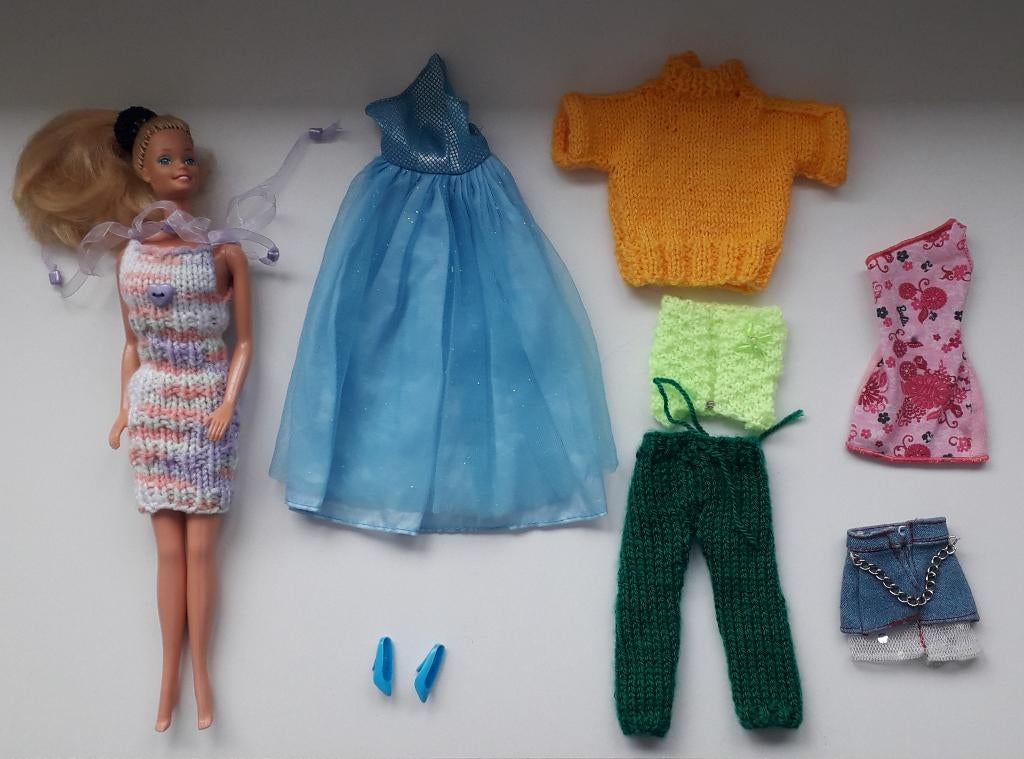 Barbie set waaronder met de hand gemaakte nieuwe kleding 04, Ophalen of Verzenden, Gebruikt, Barbie
