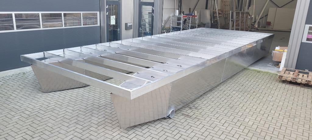 Ponton, onderstellen tbv Houseboat, Ophalen of Verzenden, Nieuw