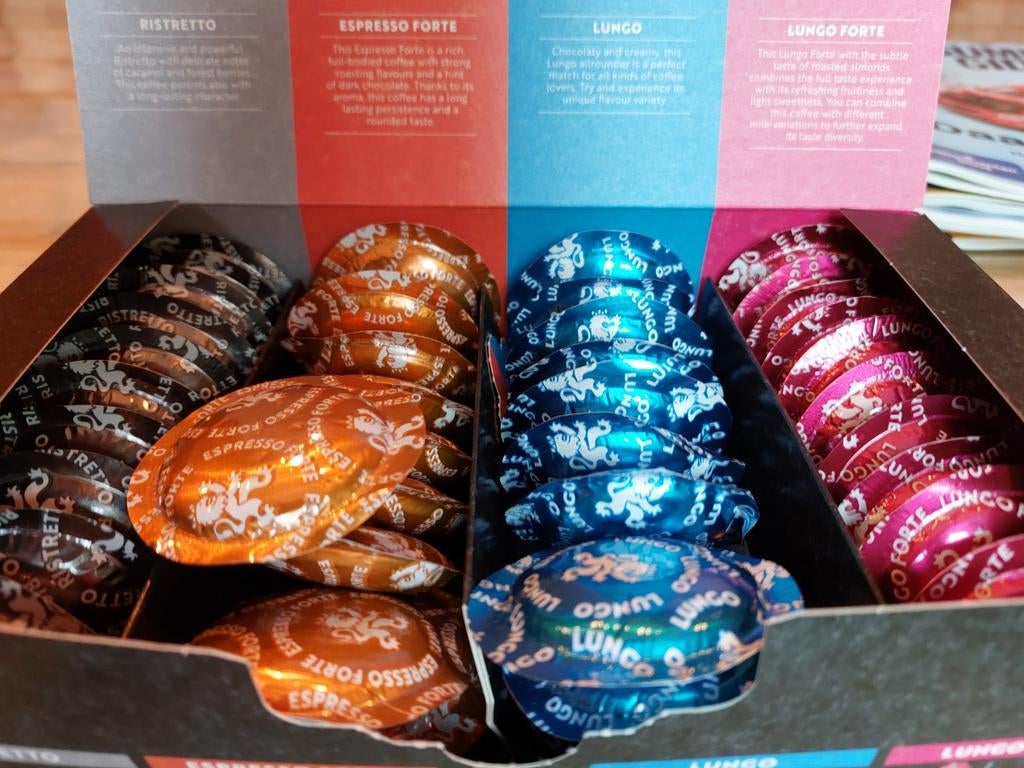 Koffie , café royal nespresso professional, Ophalen