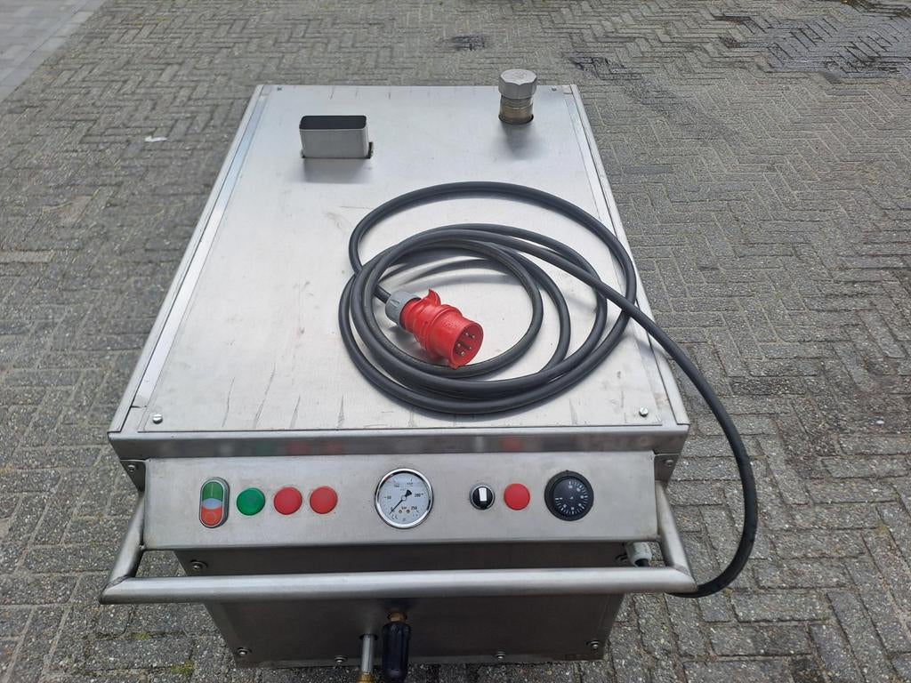 Stoomcleaner, Ophalen, Nieuw, Met regelbare waterdruk, ISBM