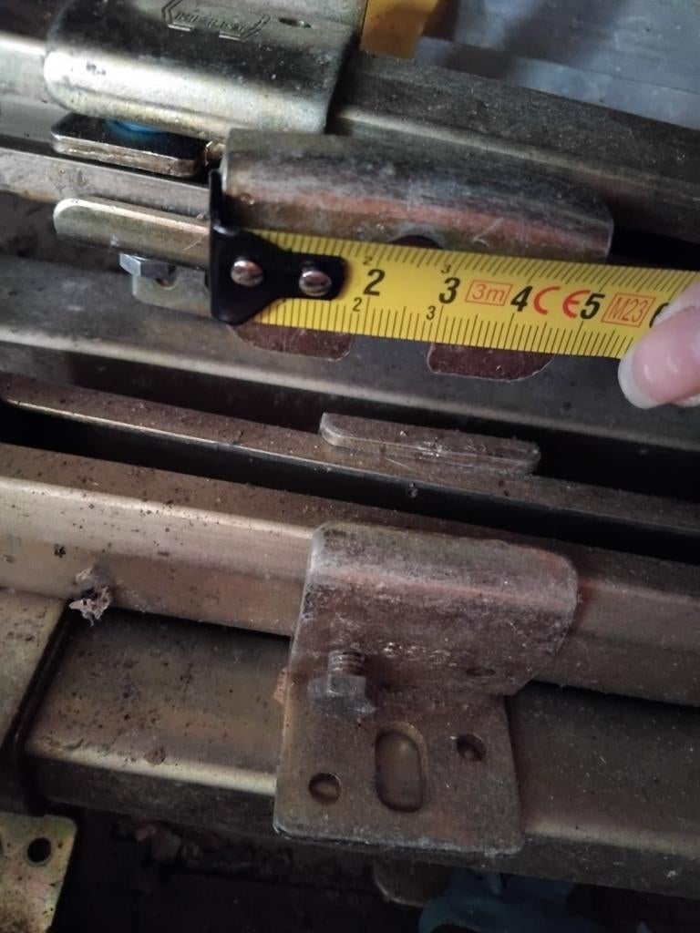 METALEN RAIL SYSTEEM [ HELM ], Gebruikt, Ophalen of Verzenden, Hout, Raamkozijn