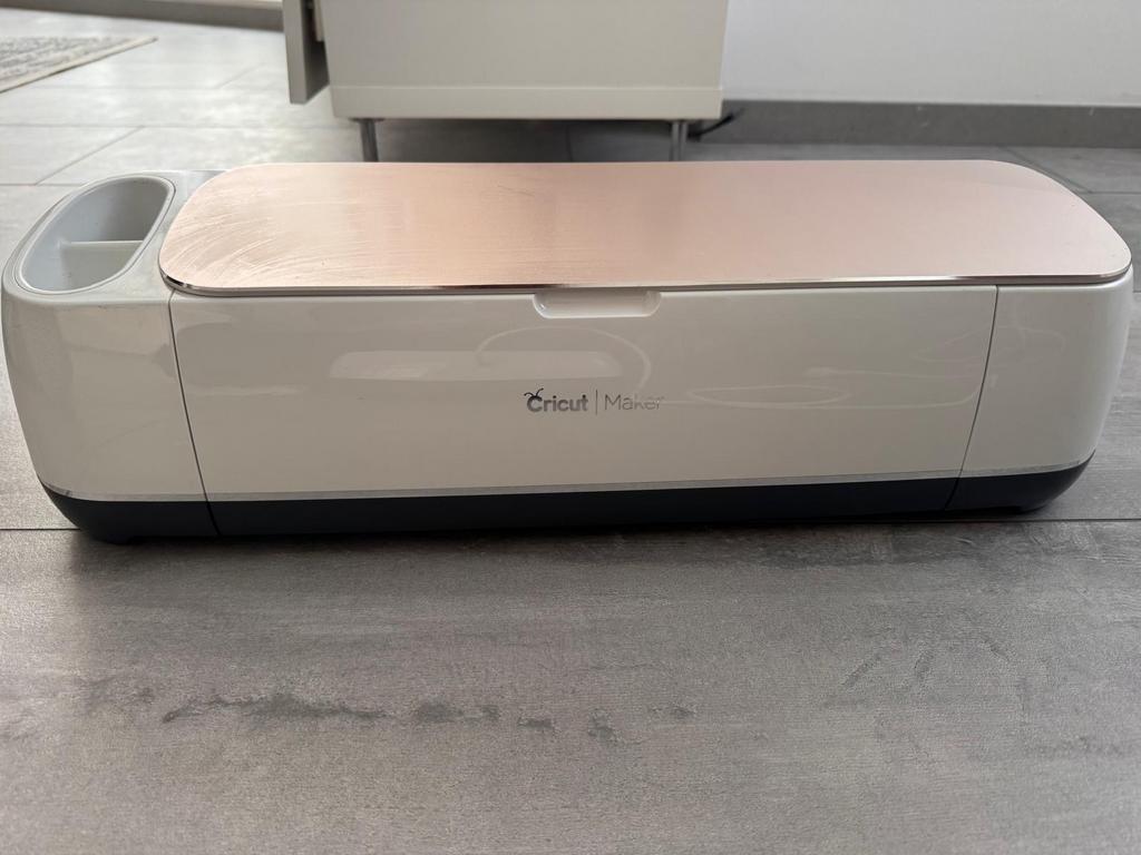 Cricut Maker Snijmachine, Hobby en Vrije tijd, Knutselen, Zo goed als nieuw, Knutselwerk, Ophalen