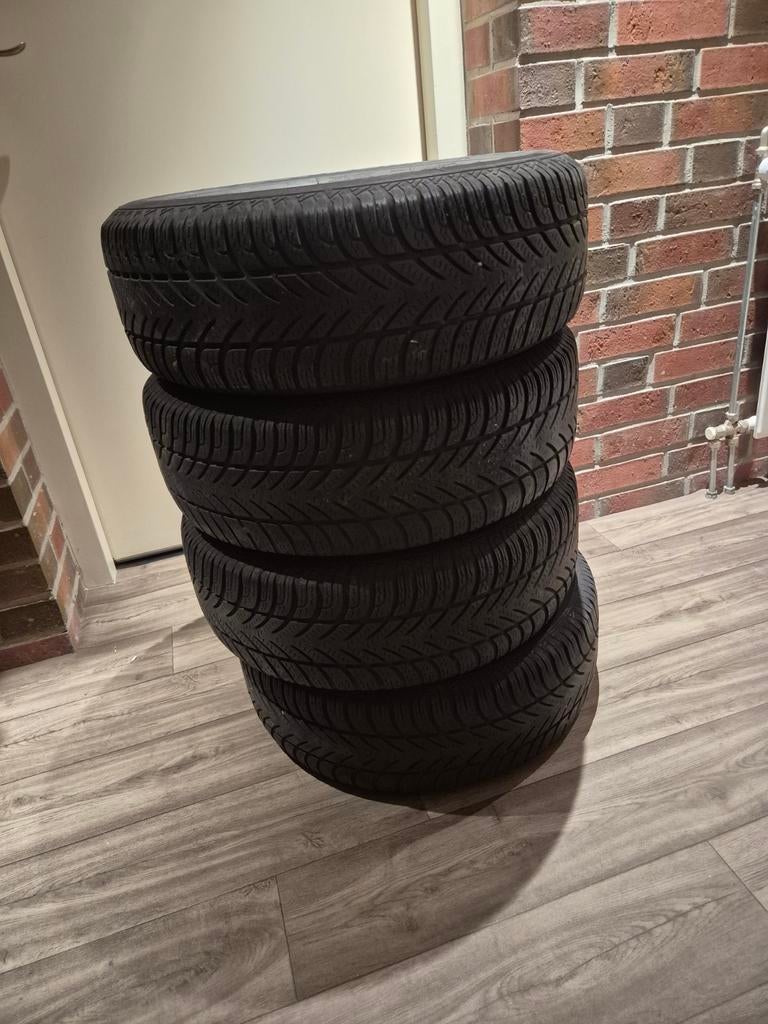 Winterbanden op stalen velg 15 inch, Ophalen