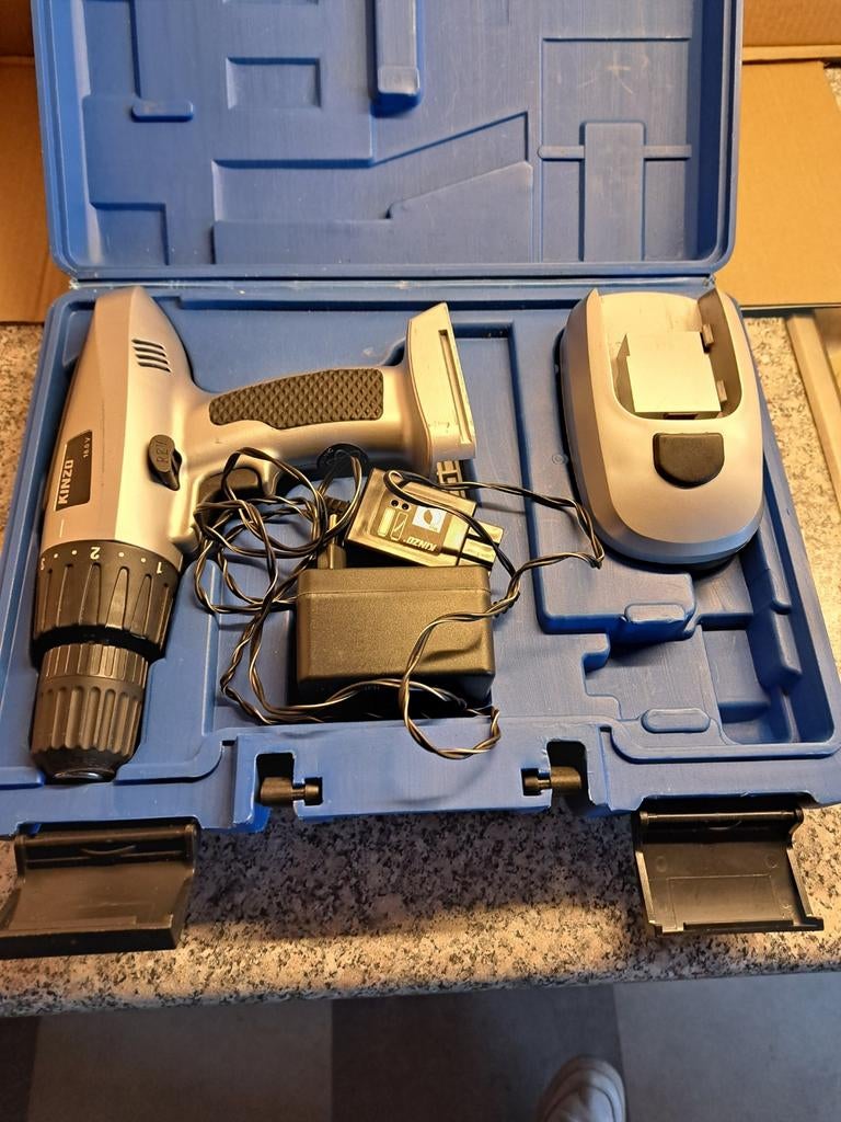 Kinzo boormachine (accu), Ophalen, Boormachine