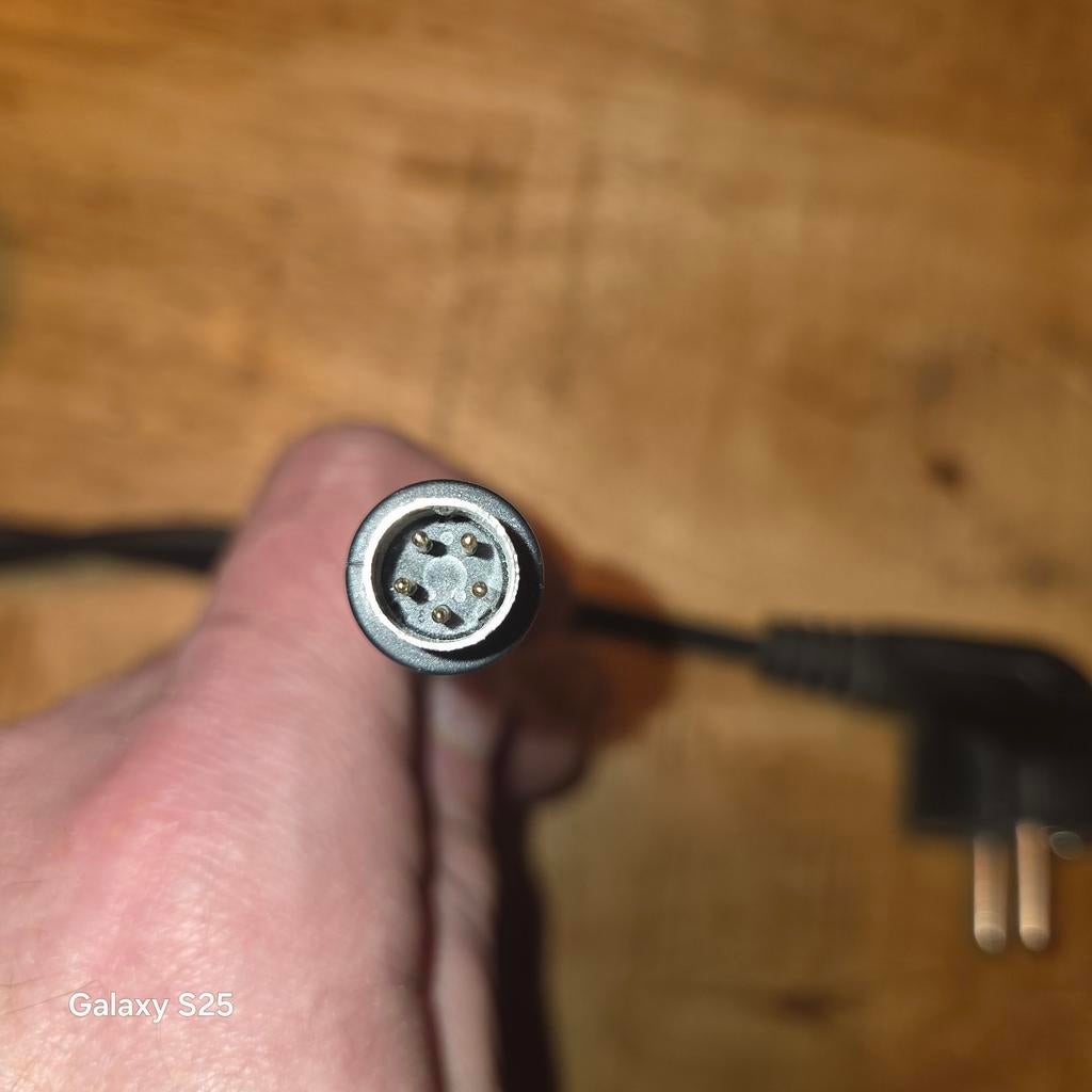 Nieuwe Stella Vicenza Acculader, Ophalen of Verzenden, Nieuw, Minder dan 2 meter, Overige kabels