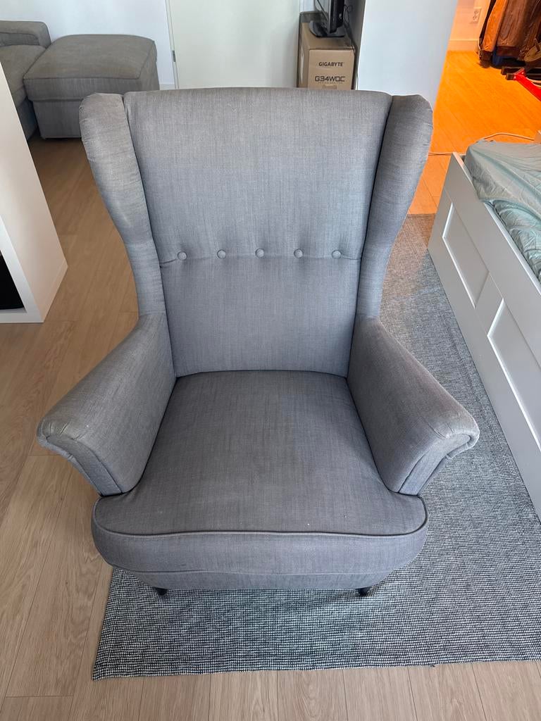 Grijze Ikea Strandmon Stoel - Goede Staat, Huis en Inrichting, Ophalen, Gebruikt, Stof, 75 tot 100 cm