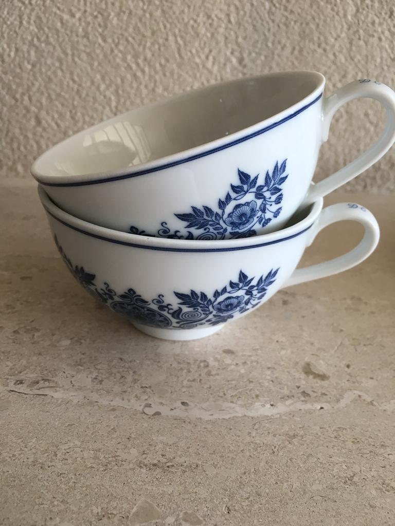 2 mooie theekopjes van Mosa, Antiek en Kunst, Antiek | Servies los, Ophalen of Verzenden