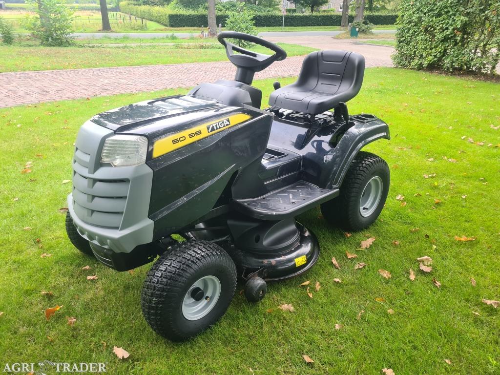 Stiga Tornado SDS 98 Zitmaaier zijlosser van 2012, Tuin en Terras, Ophalen, Gebruikt, -, Niet opgegeven