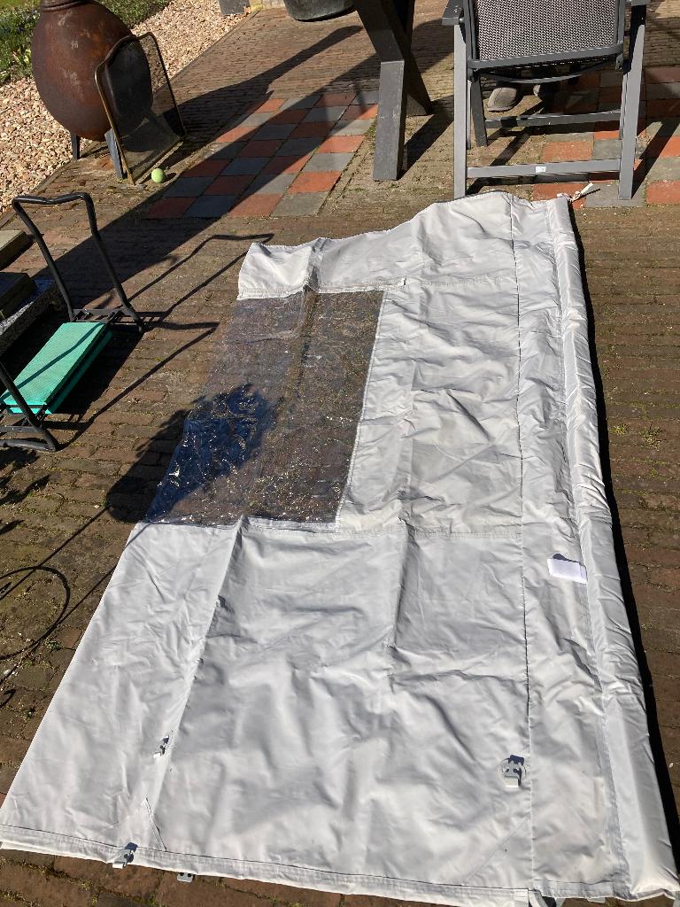 Zijwand luifel, Ophalen, Zo goed als nieuw