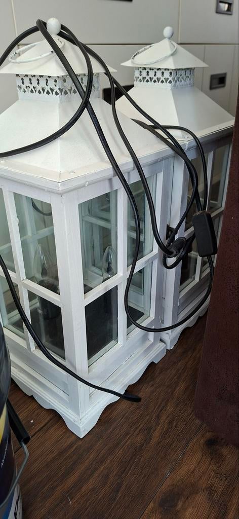 2 mooie elektrische lantaarns met elk 3 vlam lampjes, Ophalen