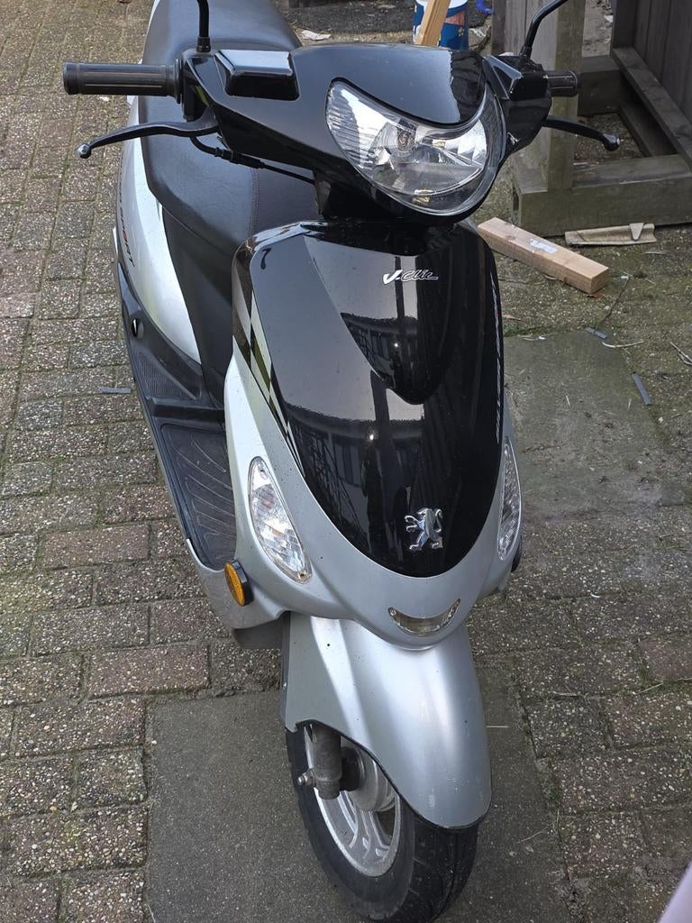 Peugeot V-Clic Nette Snorscooter - Goed Onderhouden, Fietsen en Brommers, Scooters | Peugeot, Gebruikt, Overige modellen, Ophalen of Verzenden
