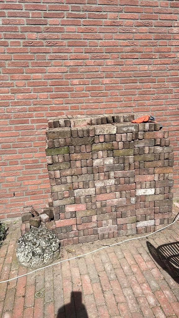 Gratis af te halen :klinkers 16m2, Ophalen of Verzenden, Zo goed als nieuw, Beton, Klinkers
